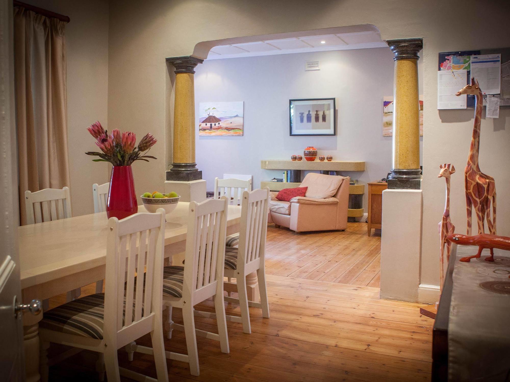 The Lions Guest House Кейптаун Екстериор снимка