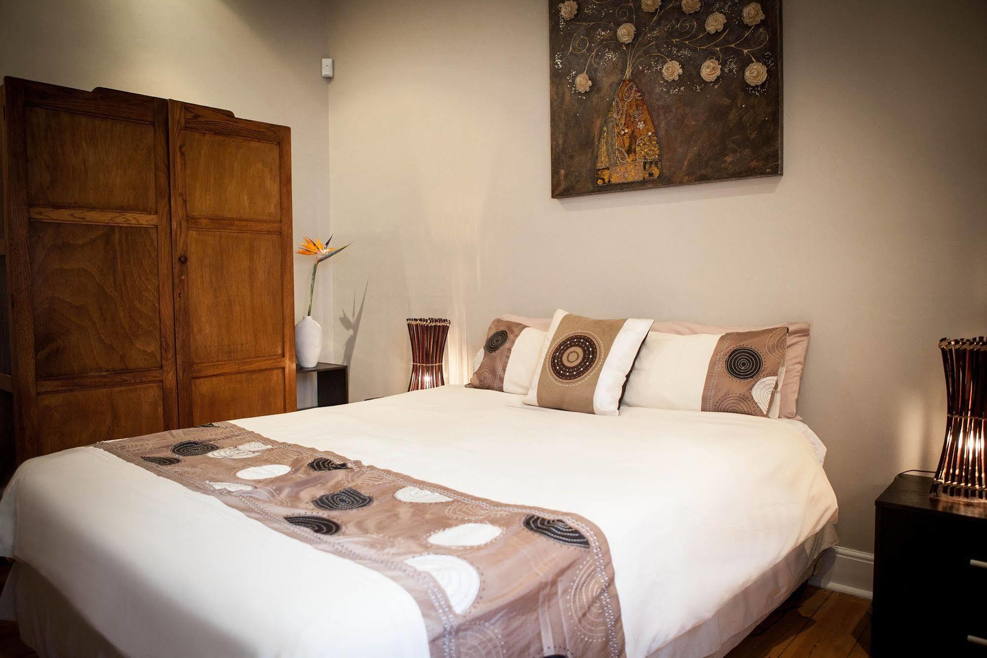 The Lions Guest House Кейптаун Екстериор снимка